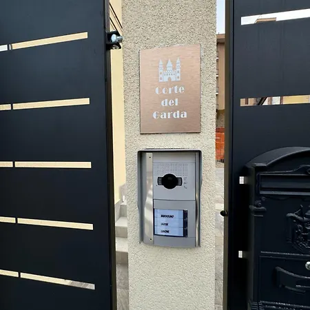 Corte Del Garda ガルバニャーテ・ミラネーゼ